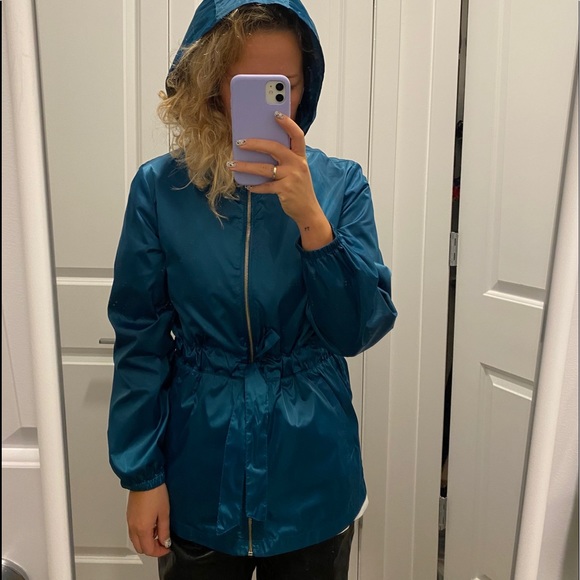 massimo dutti raincoat